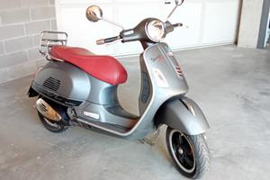 vespa gts 300 abs