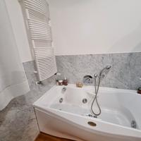 vasca idromassaggio jacuzzi