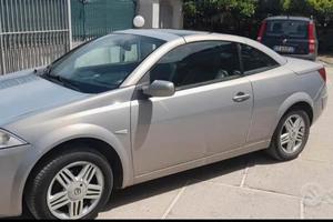 Cabriolet Renault Megame