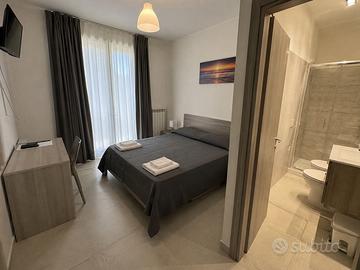 Stanza con bagno privato