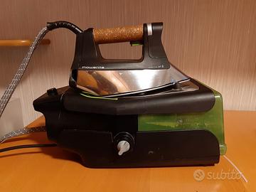 Ferro da stiro con caldaia Rowenta - Elettrodomestici In vendita a Roma