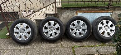 215/65/16 102V Bridgestone