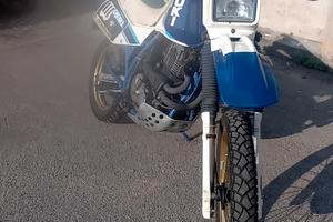 moto Suzuki DJEBEL 600 anno 88