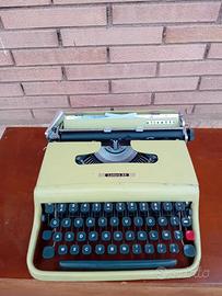 Macchina da scrivere olivetti LETTERA 22 anni 50 p