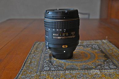 Nikon afs dx 16/80 f2.8/4 N
