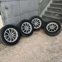 Cerchi in lega e pneumatici Alfa Romeo 235/65 R17