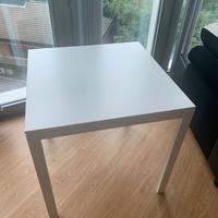 n 3 tavoli bianchi 75 x 75 IKEA