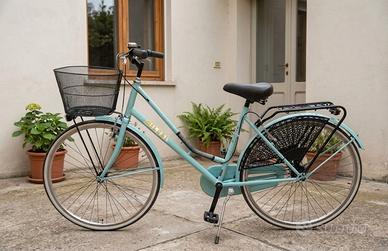 Bicicletta olandese praticamente nuova