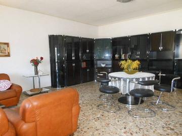 Appartamento di 130 m² con 4 locali e box auto dop