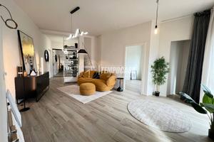 Piazza Fontanesi: Trilocale RISTRUTTURATO - VISTA