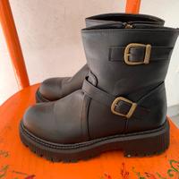 Stivaletti al polpaccio