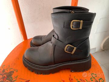 Stivaletti al polpaccio