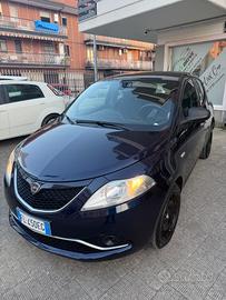 Lancia Ypsilon 1.2 69 CV 5 porte GPL Ecochic Silve