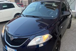 Lancia Ypsilon 1.2 69 CV 5 porte GPL Ecochic Silve