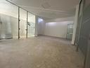 capaci-magazzino-350mq-con-accesso-carrabile