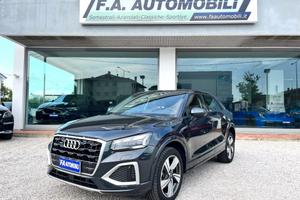 AUDI Q2 35 TDI quattro S tronic Business Advance