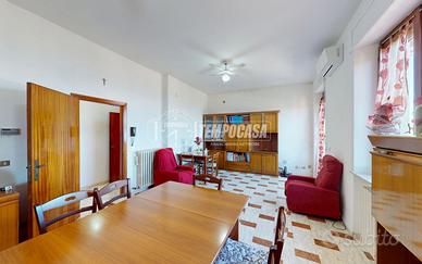 APPARTAMENTO di 115 MQ CON BALCONI, SOFFITTA, GAR