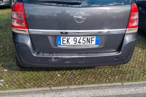 opel zafira 2011