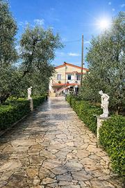 VILLA SINGOLA A BISCEGLIE