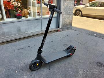 monopattino elettrico 