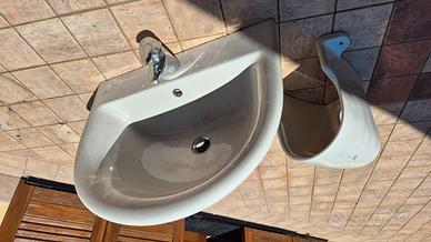 Lavandino ceramica Ideal Standard