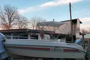 Barca a motore open 18 fischerman 