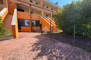 3 LOCALI A COMACCHIO