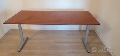 Scrivania per ufficio