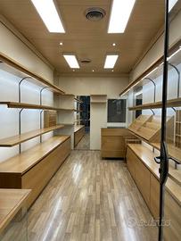 Arredamento per negozio
