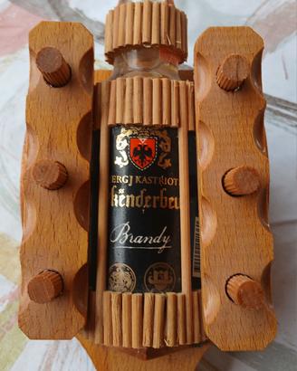 carretto con bottiglia 
