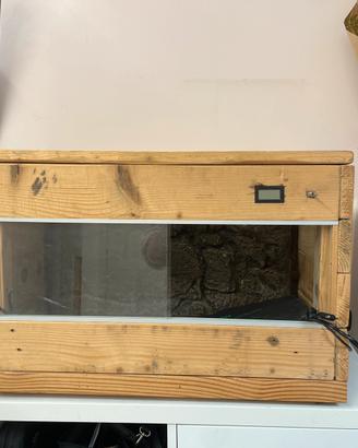 Terrario per animali esotici