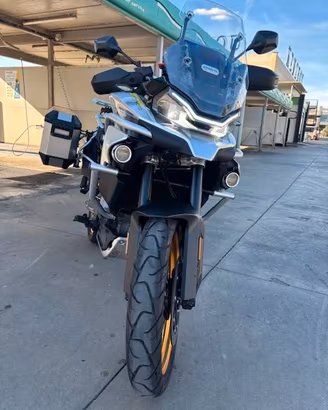 CFMOTO 800 MT TOURING – 03/2023 – SOLO 5.000 KM