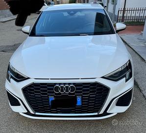 AUDI A3 SPB 30 TDI S tronic S line edition