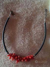 bracciale in caucciù e corallo rosso