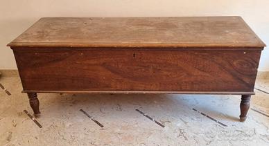 Cassapanca siciliana