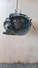 Cambio Peugeot 1.6 HDI 6M anno 2015