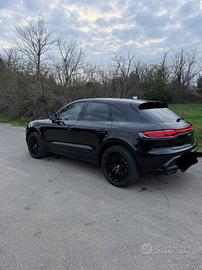 Porsche macan 2019