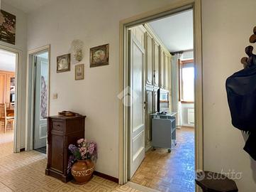 2 LOCALI A BORGO SAN LORENZO