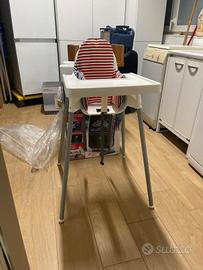 Seggiolone Ikea con vassoio e cuscino 