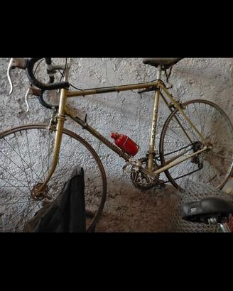 Bicicletta da corsa vintage marca Gimondi 