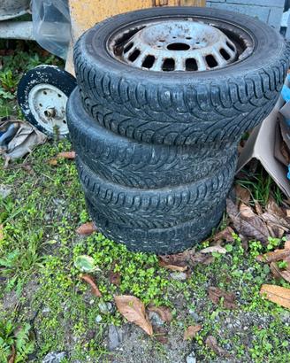 Cerchi e gomme fiat 600.  155/65 R13