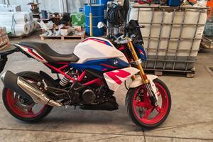 BMW G310 R