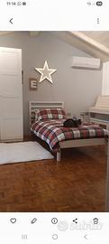Letto singolo Ikea con doghe e materasso 