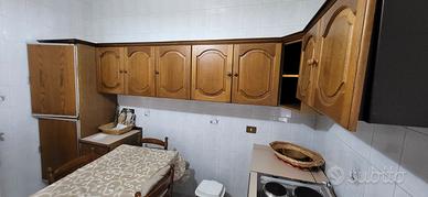 Cucina completa di elettrodomestici