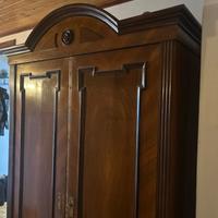 Armadio antico primo '900 in piuma di noce