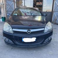 Ricambi Opel Astra GTC 1.7 CDTI 101cv del 2008