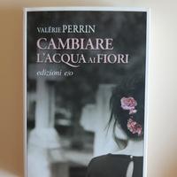 cambiare l'acqua ai fiori