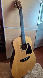 Chitarra acustica