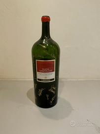 bottiglia di vino vuota