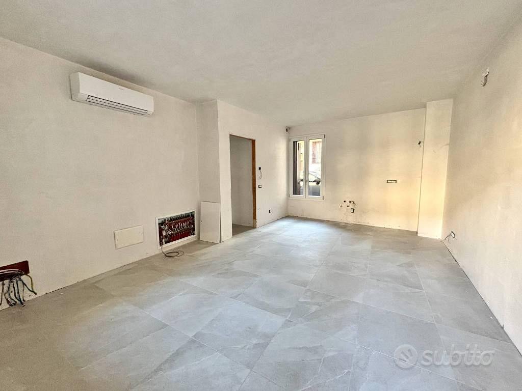 Appartamento di 72 m² con 3 locali a Rho - Altro